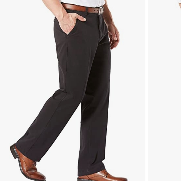 Brand new dockers straight fit motion Flex khakis - Picture 1 of 4